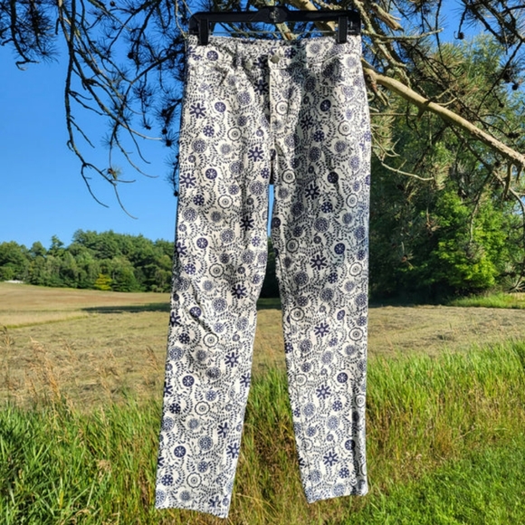 Boden Mid-Rise Girlfriend Jean - Picture 3 of 13